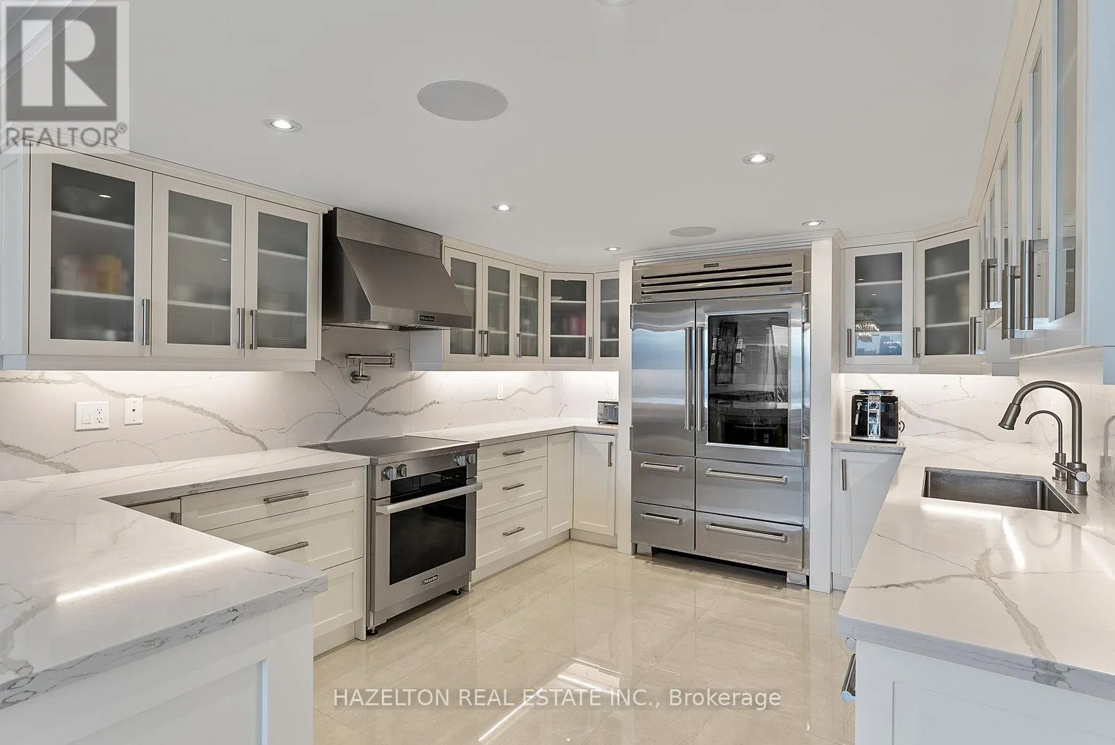2008 - 110 BLOOR STREET W