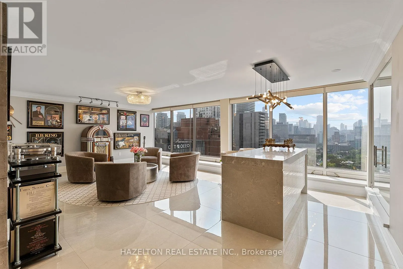 2008 - 110 BLOOR STREET W