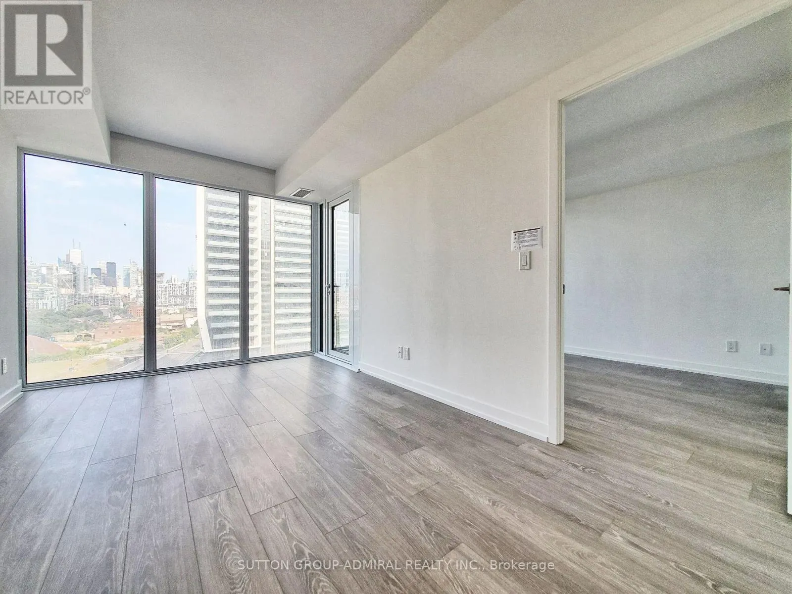 1222 - 19 WESTERN BATTERY ROAD