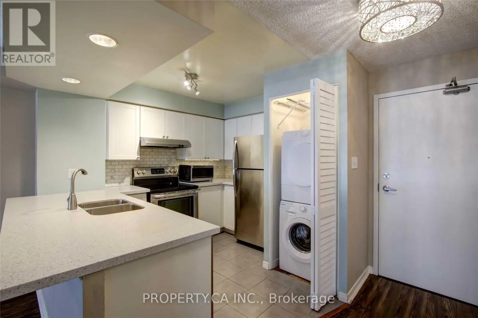 217 - 801 KING STREET W