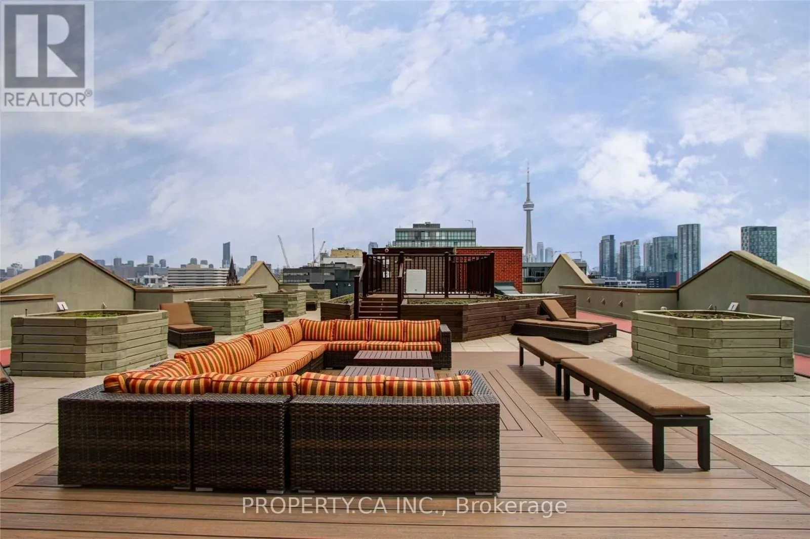 217 - 801 KING STREET W