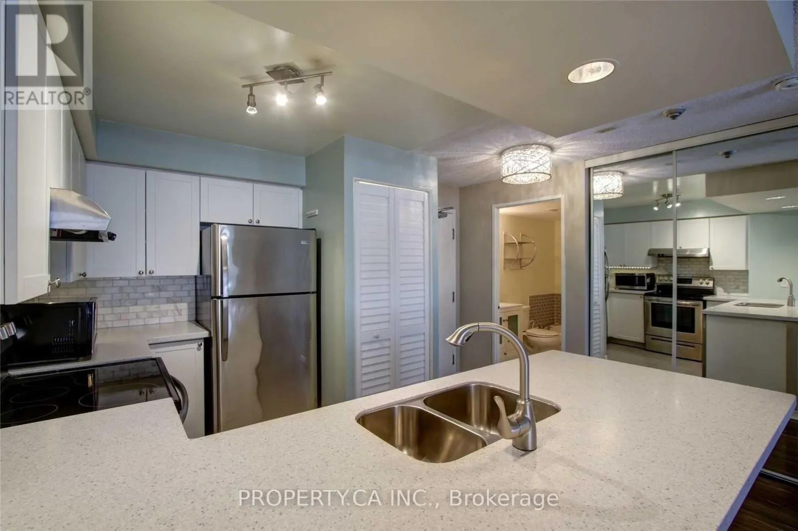 217 - 801 KING STREET W