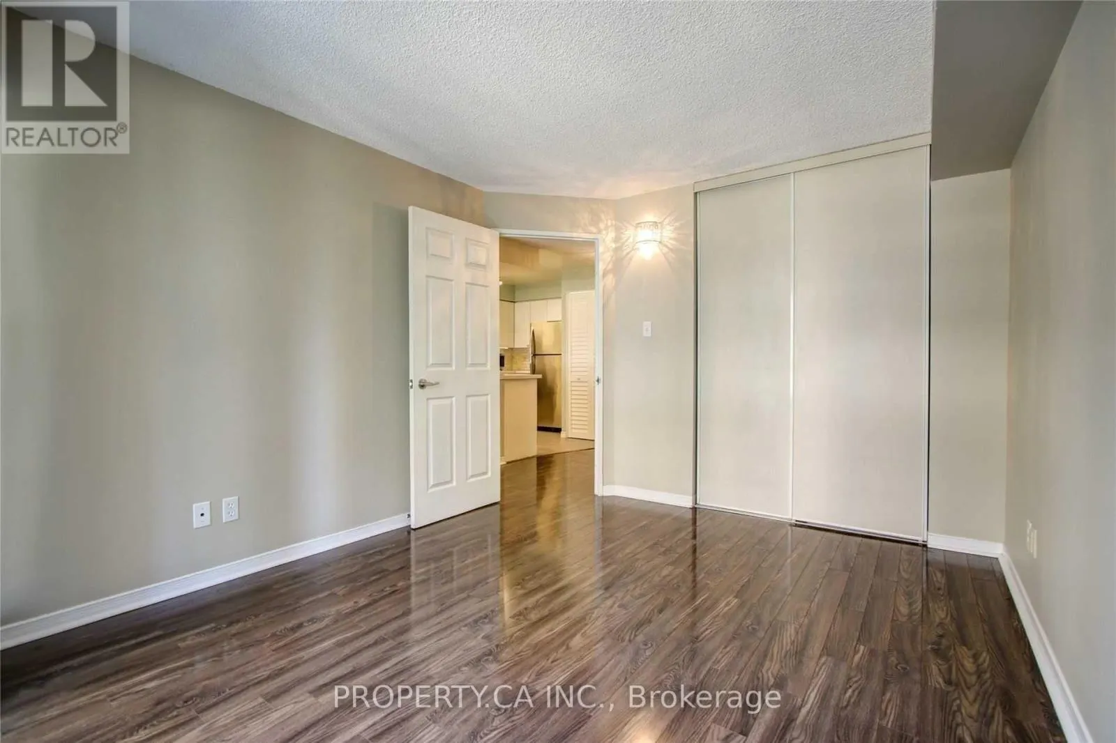 217 - 801 KING STREET W