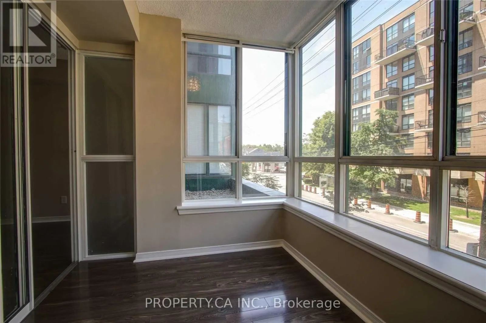 217 - 801 KING STREET W
