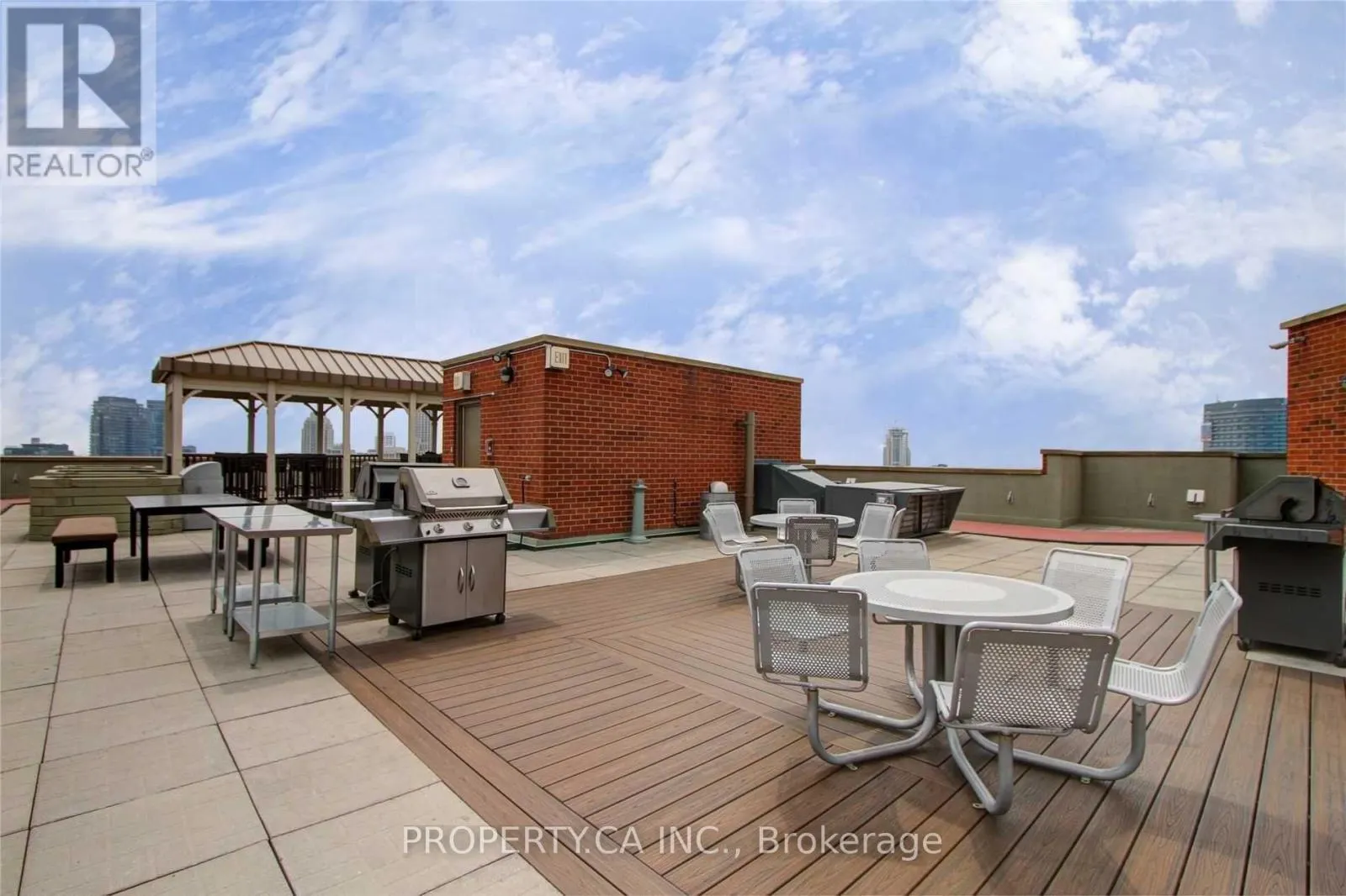 217 - 801 KING STREET W