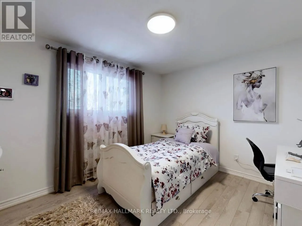 MAIN - 33 ANGUS DRIVE