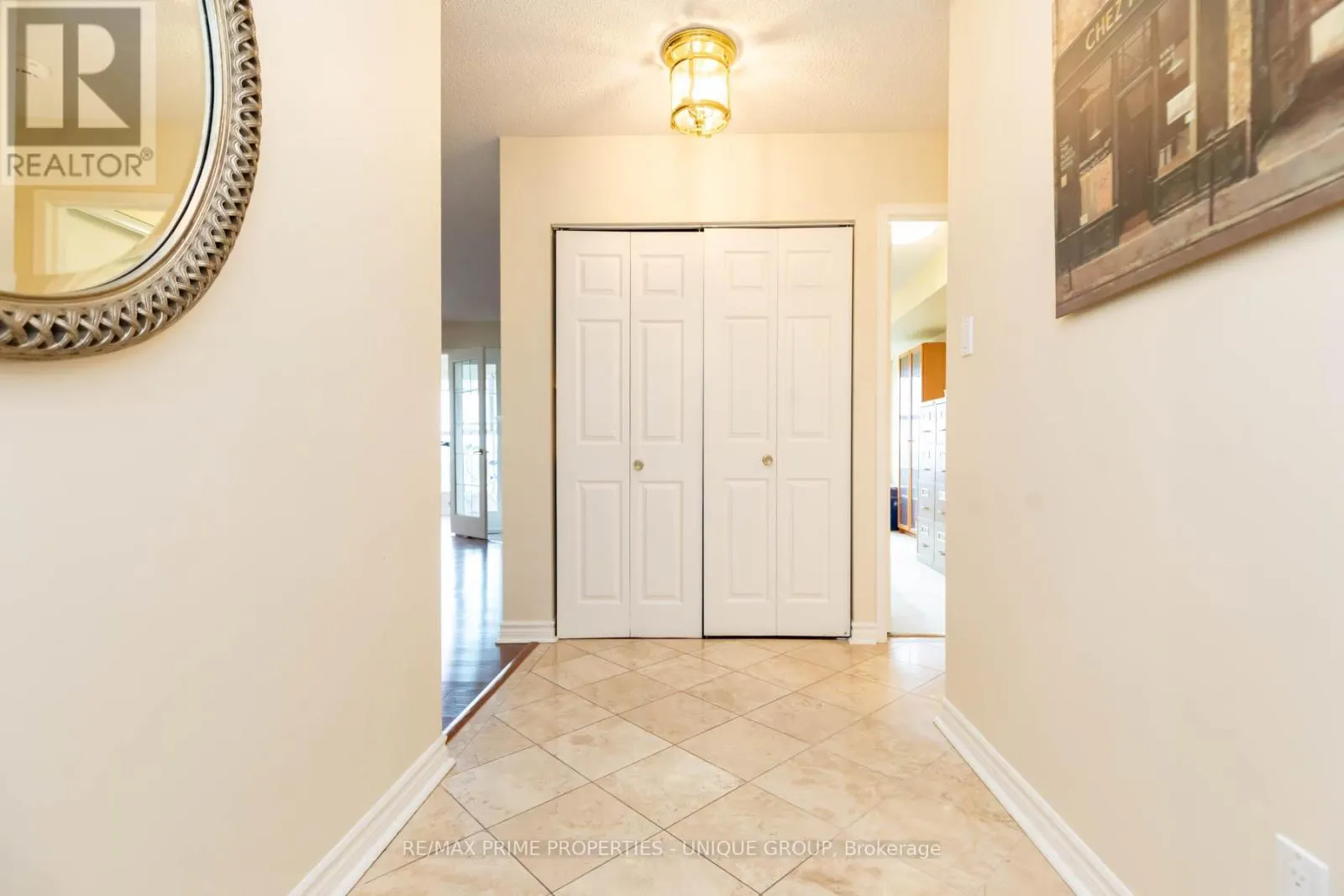 726 - 18 CONCORDE PLACE