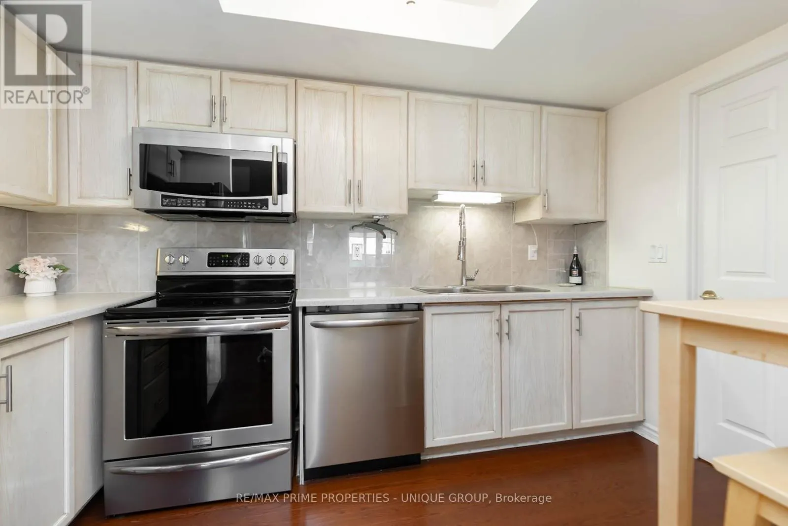 726 - 18 CONCORDE PLACE