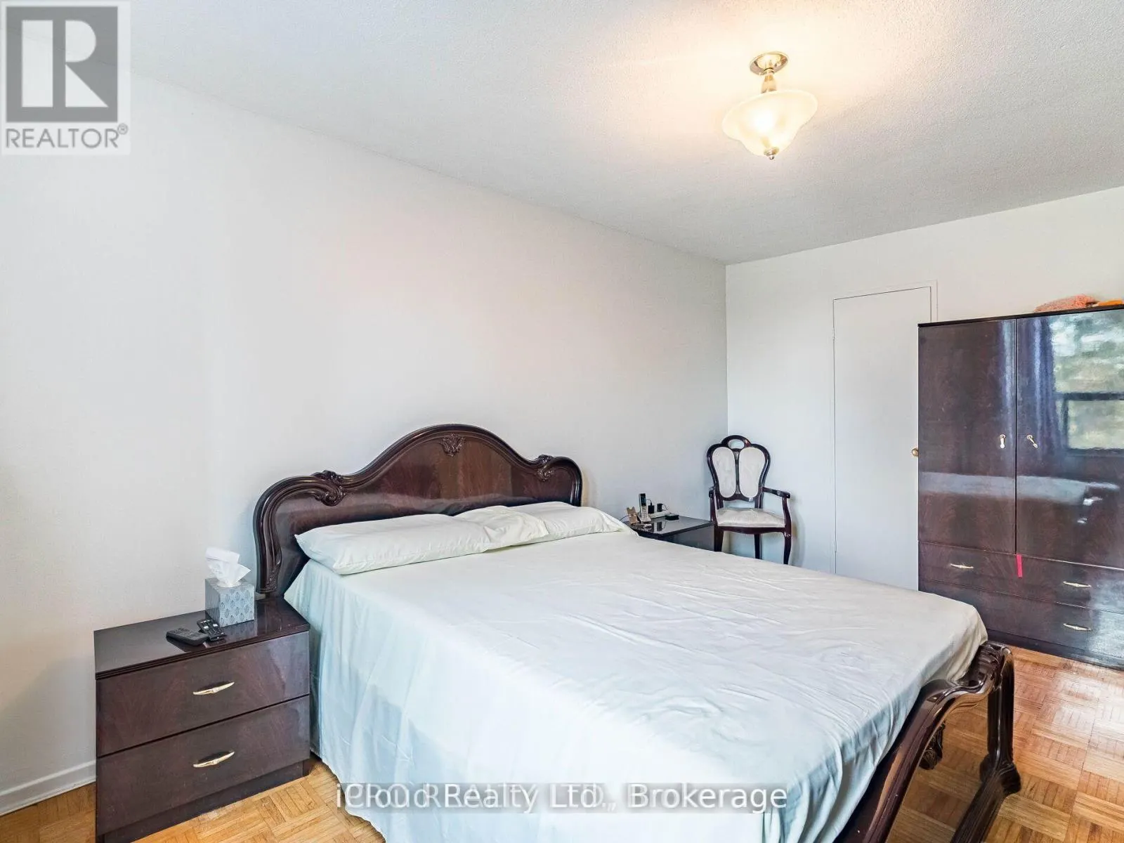 205 - 5 SHADY GOLFWAY