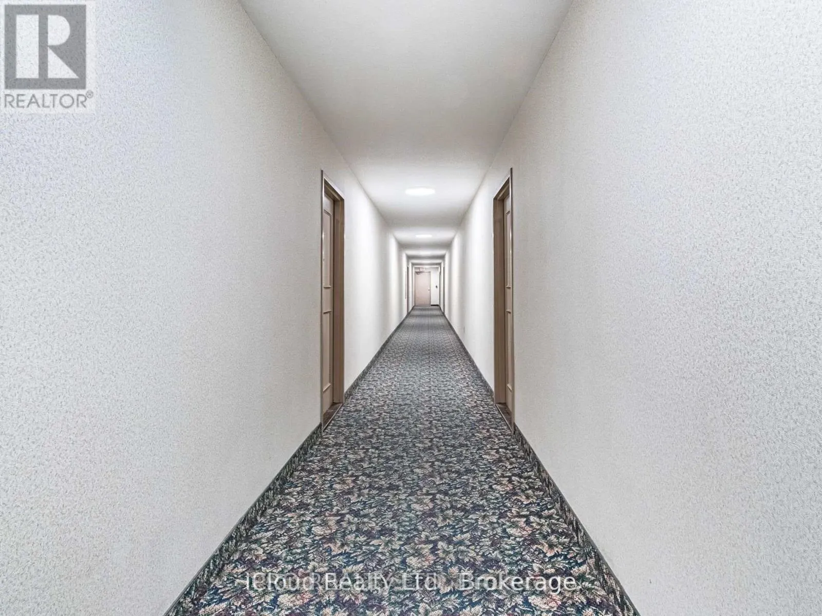 205 - 5 SHADY GOLFWAY