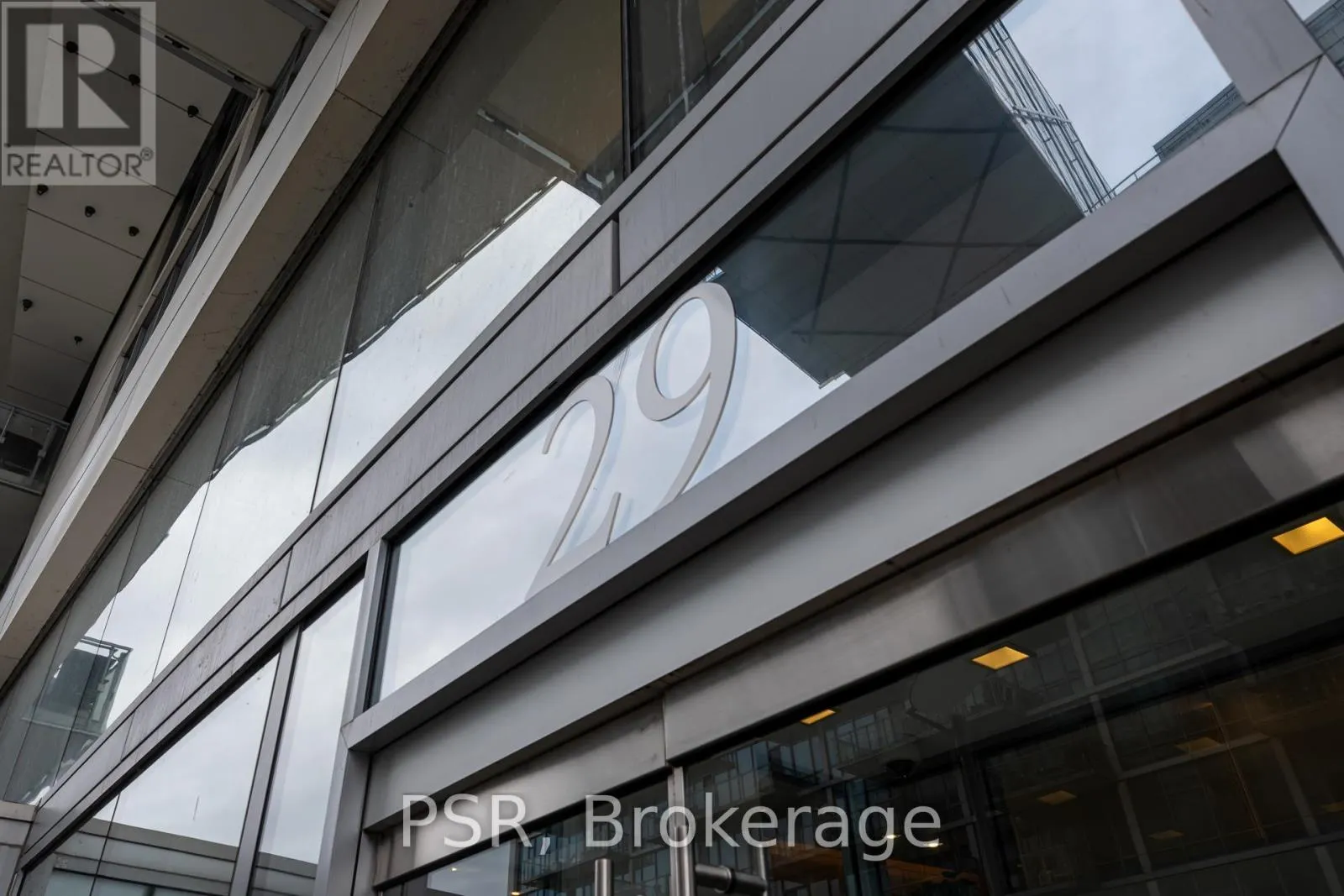 627 - 29 QUEENS QUAY E