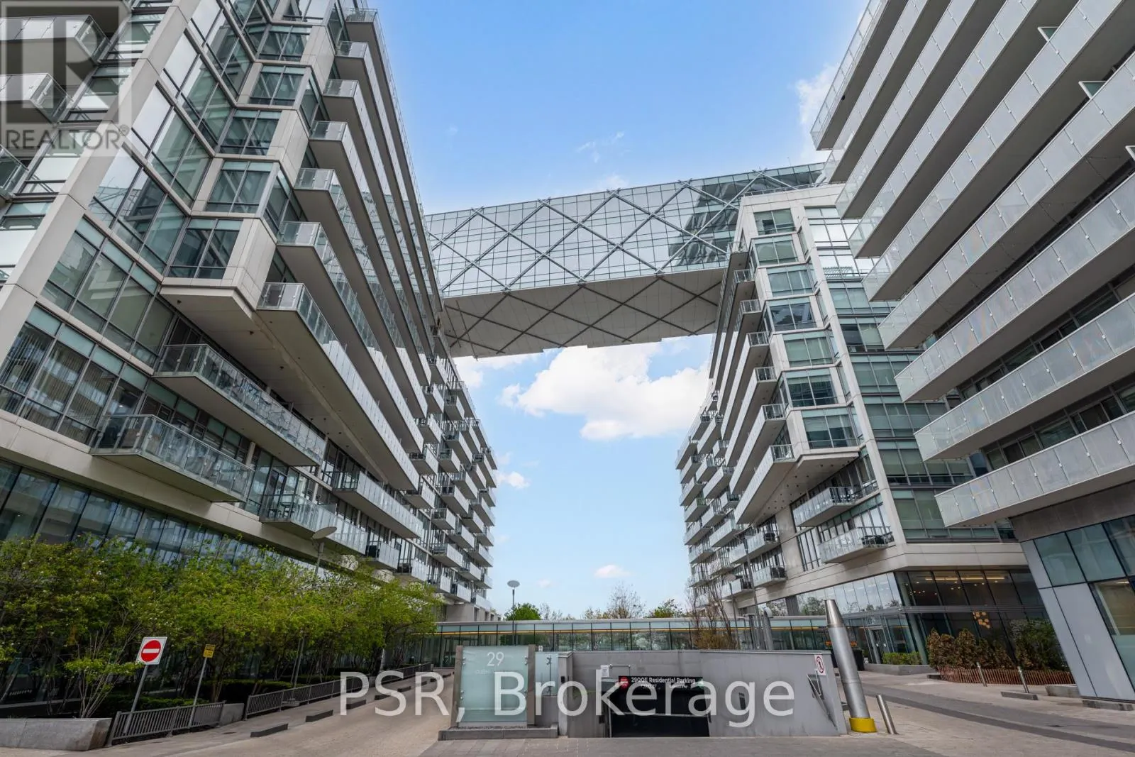 627 - 29 QUEENS QUAY E