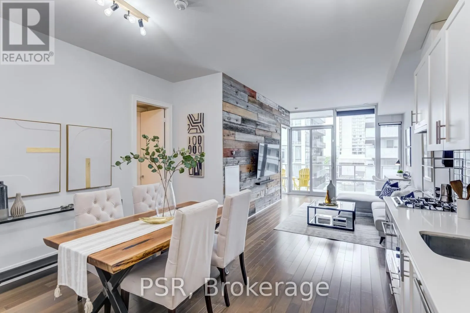 627 - 29 QUEENS QUAY E