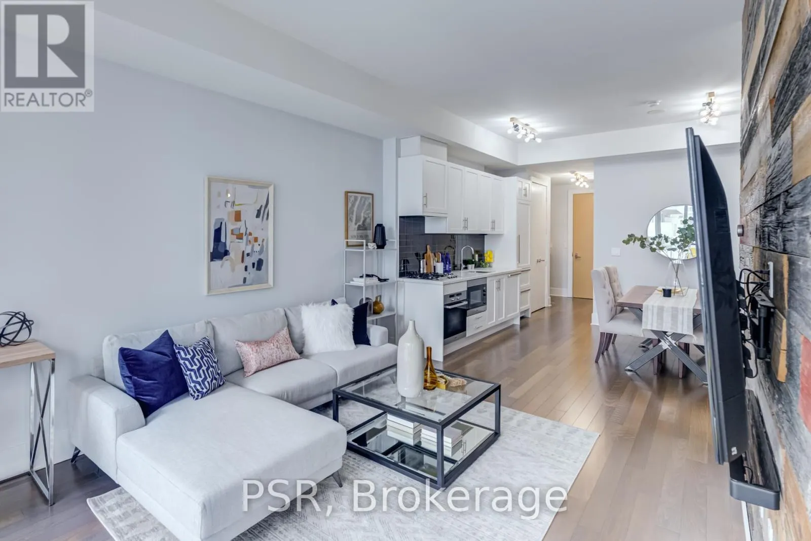 627 - 29 QUEENS QUAY E