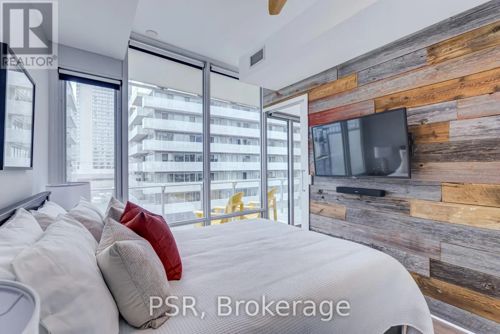 627 - 29 QUEENS QUAY E