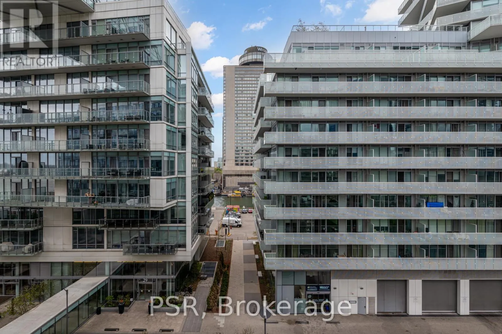 627 - 29 QUEENS QUAY E