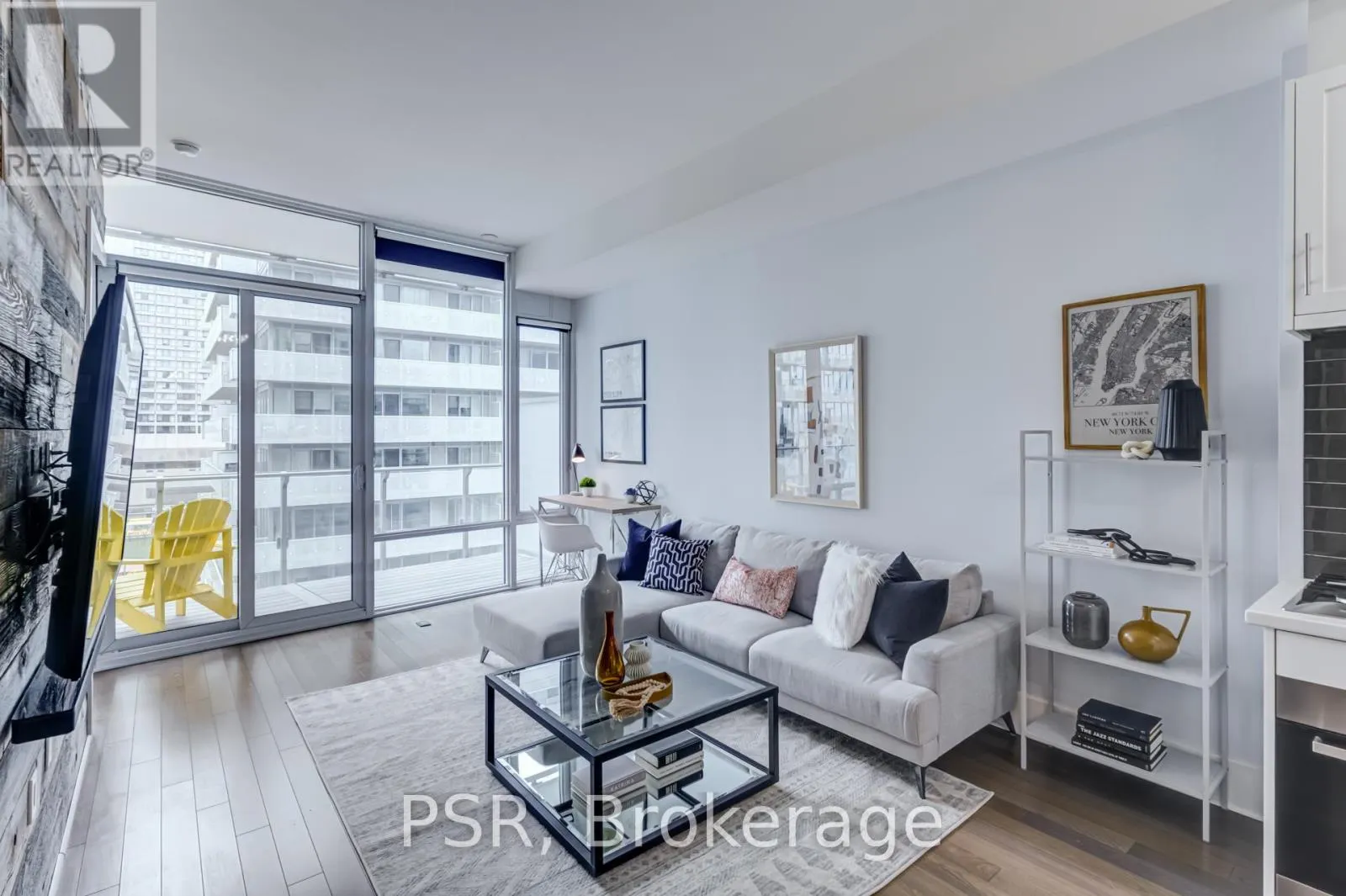 627 - 29 QUEENS QUAY E