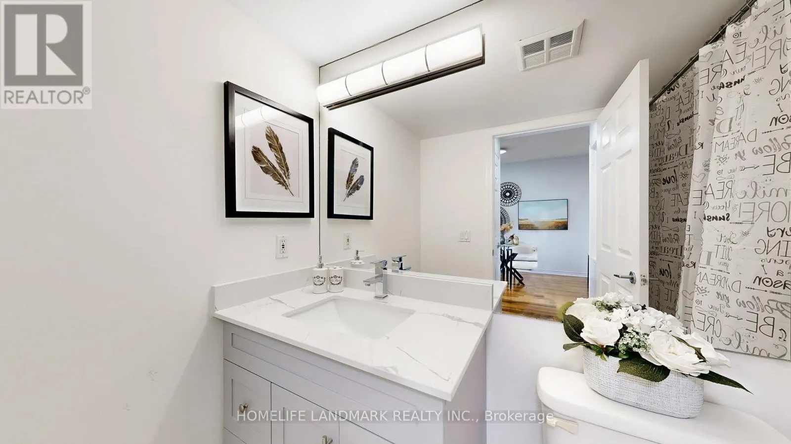 404 - 451 ROSEWELL AVENUE
