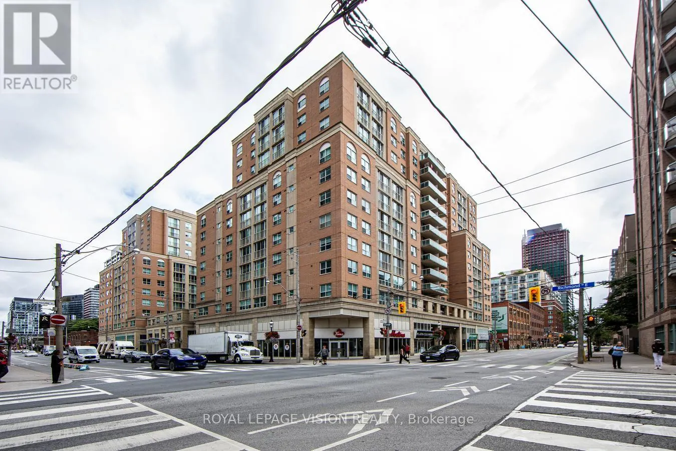 1462 - 313 RICHMOND STREET E