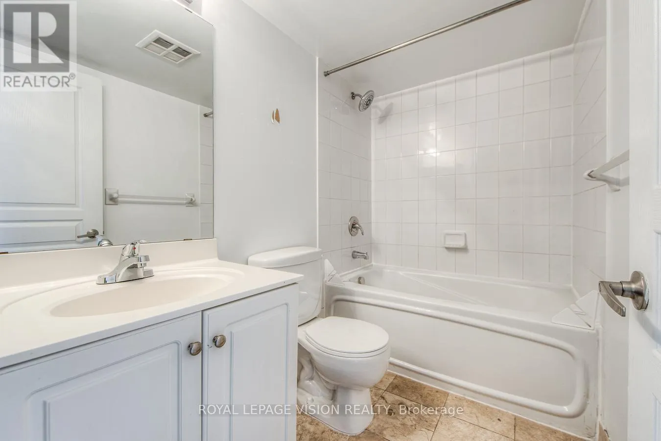 1462 - 313 RICHMOND STREET E