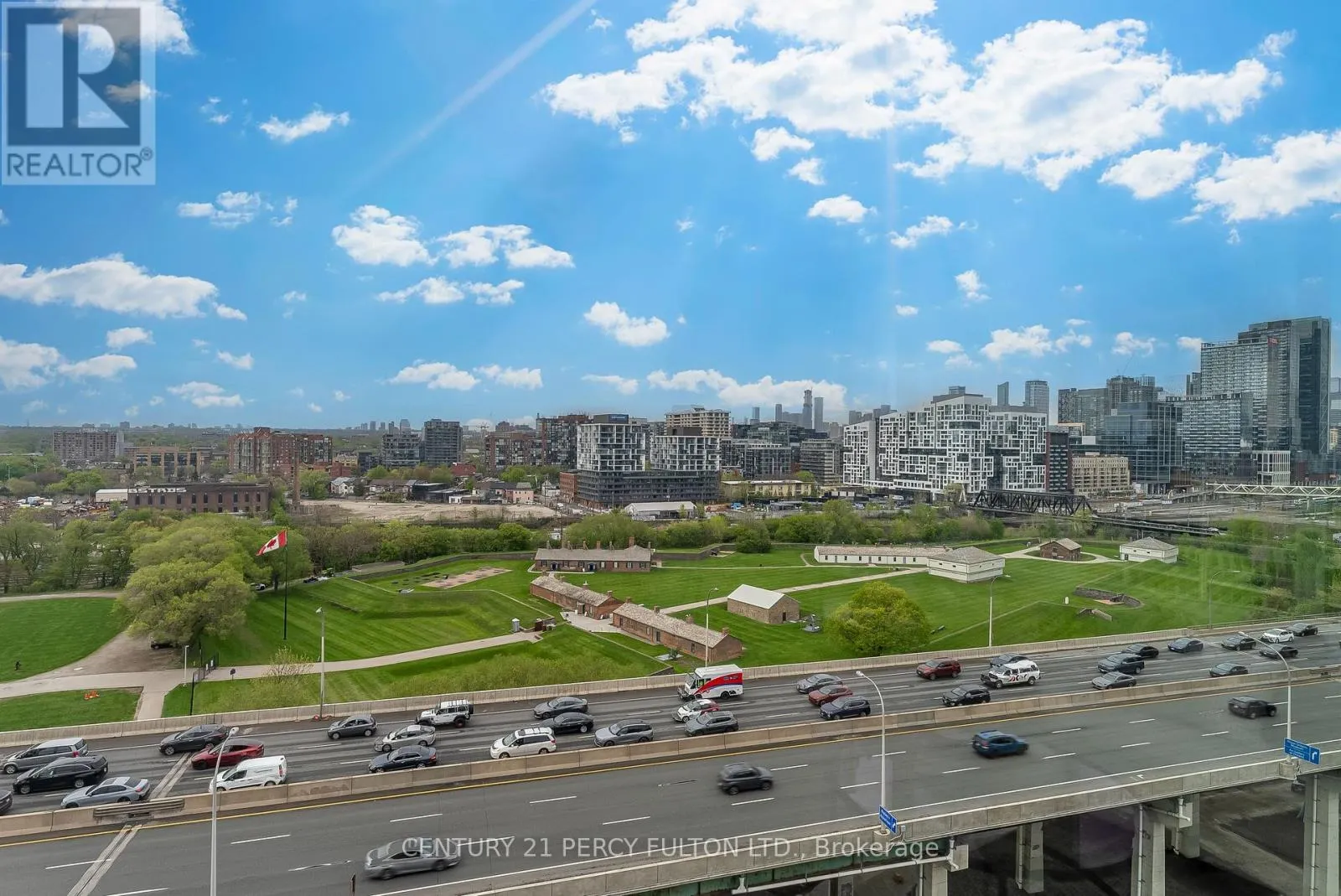 1663 - 209 FORT YORK BOULEVARD