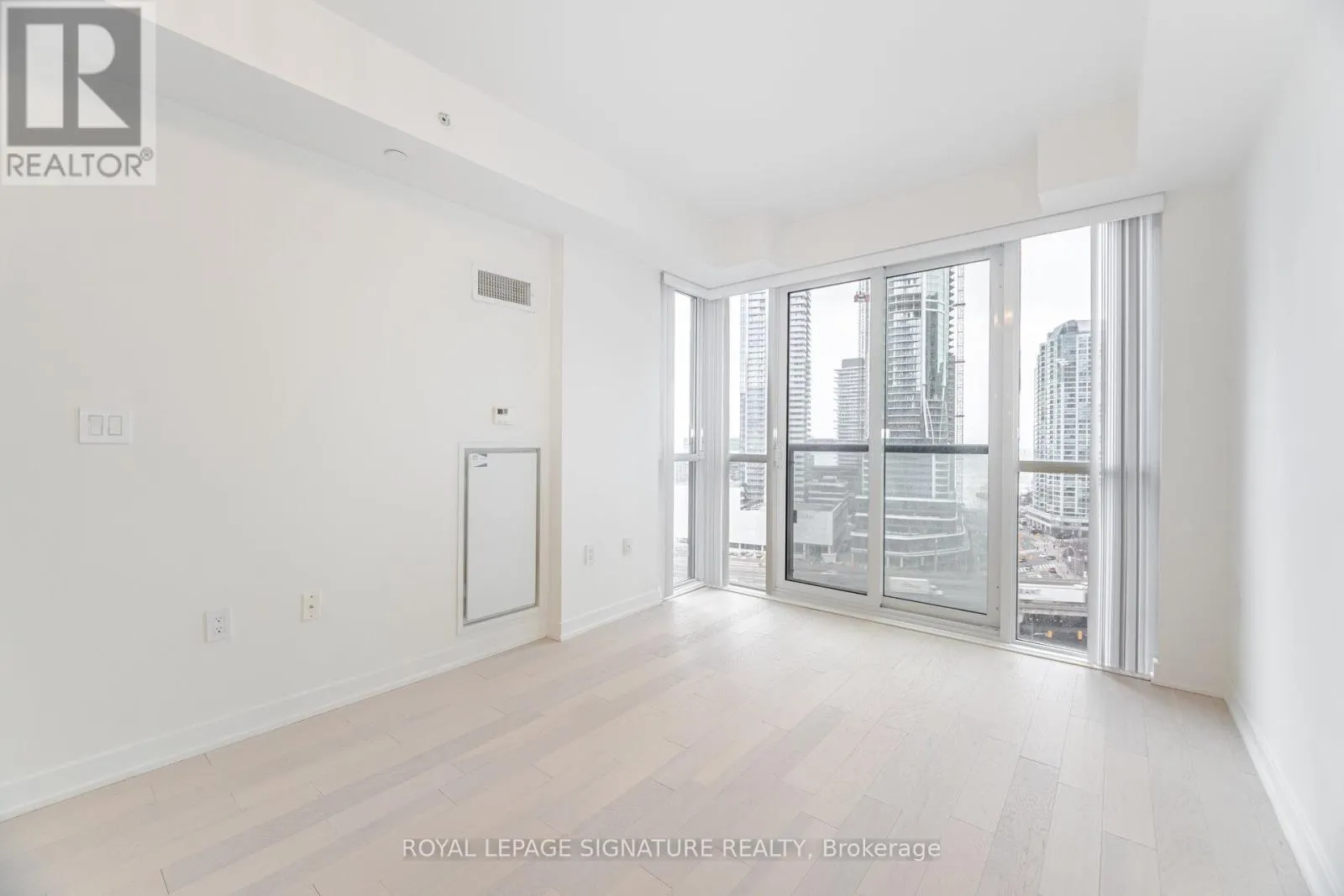 1501 - 1 THE ESPLANADE DRIVE