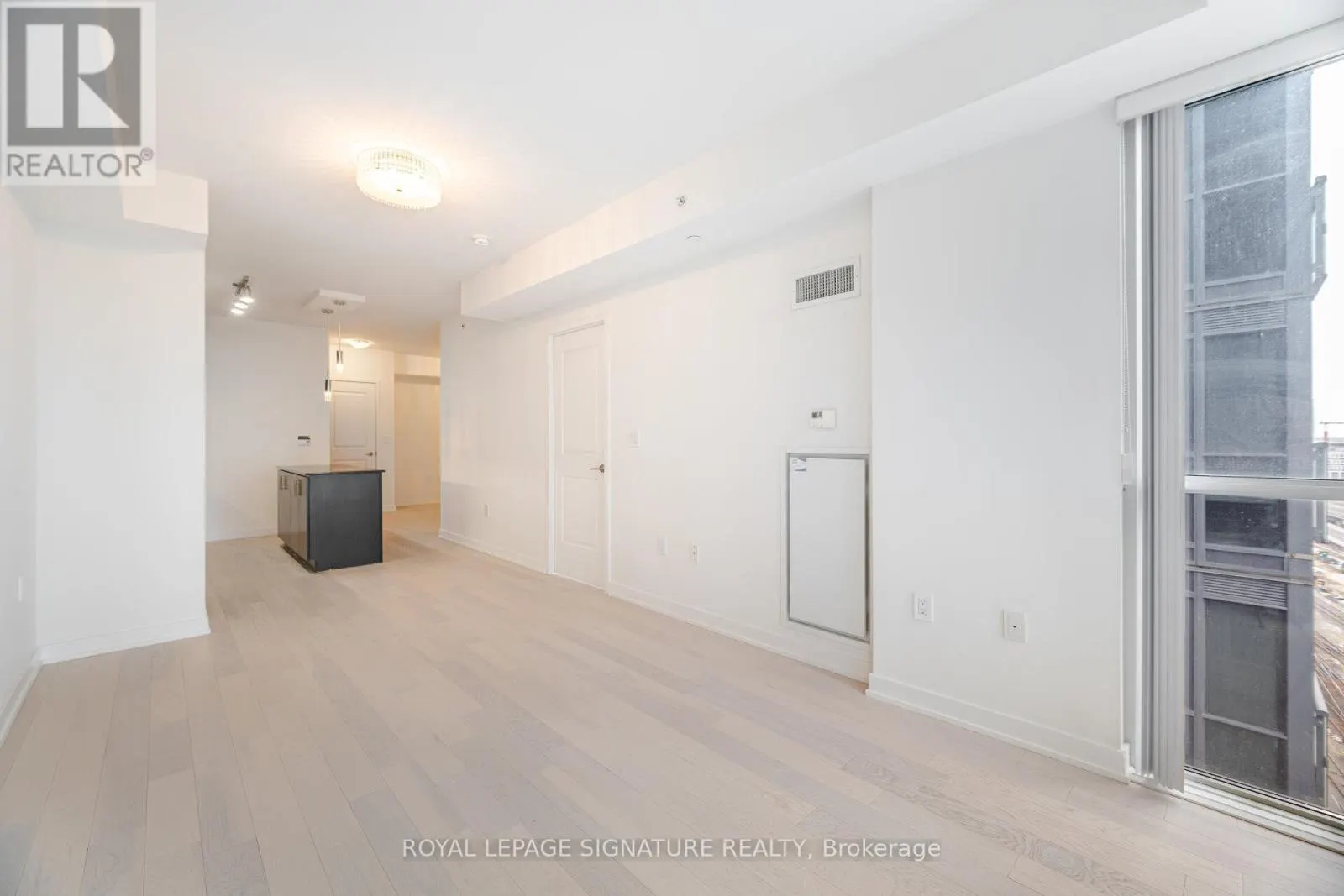 1501 - 1 THE ESPLANADE DRIVE