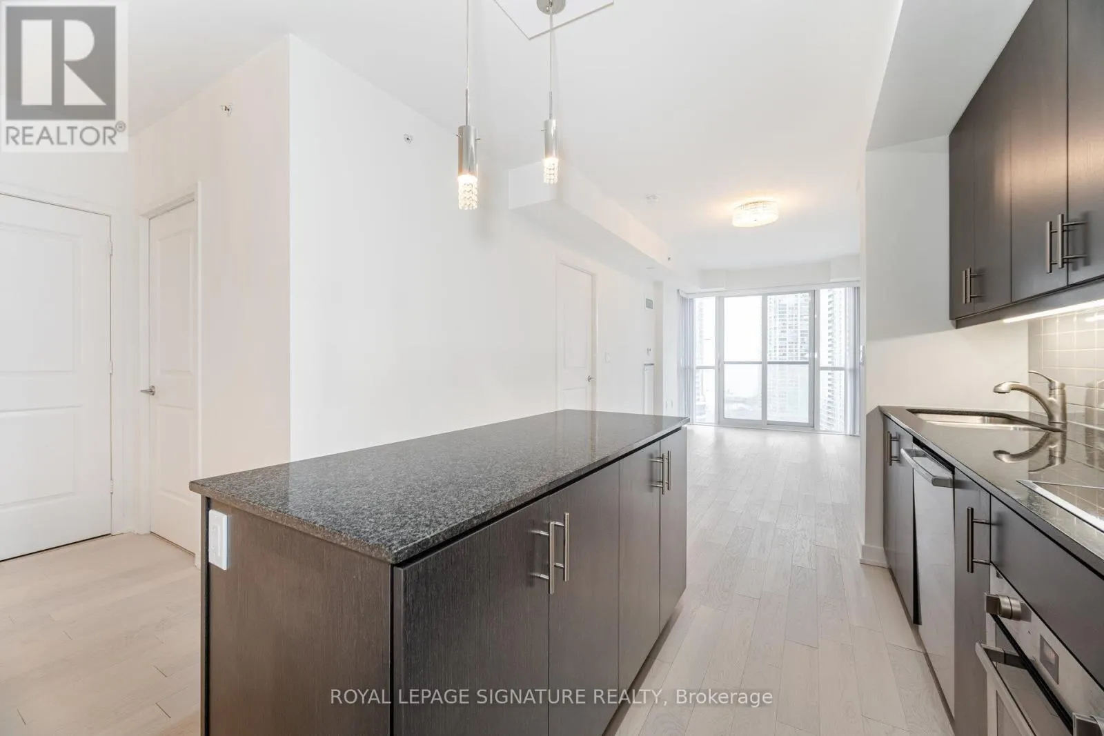 1501 - 1 THE ESPLANADE DRIVE