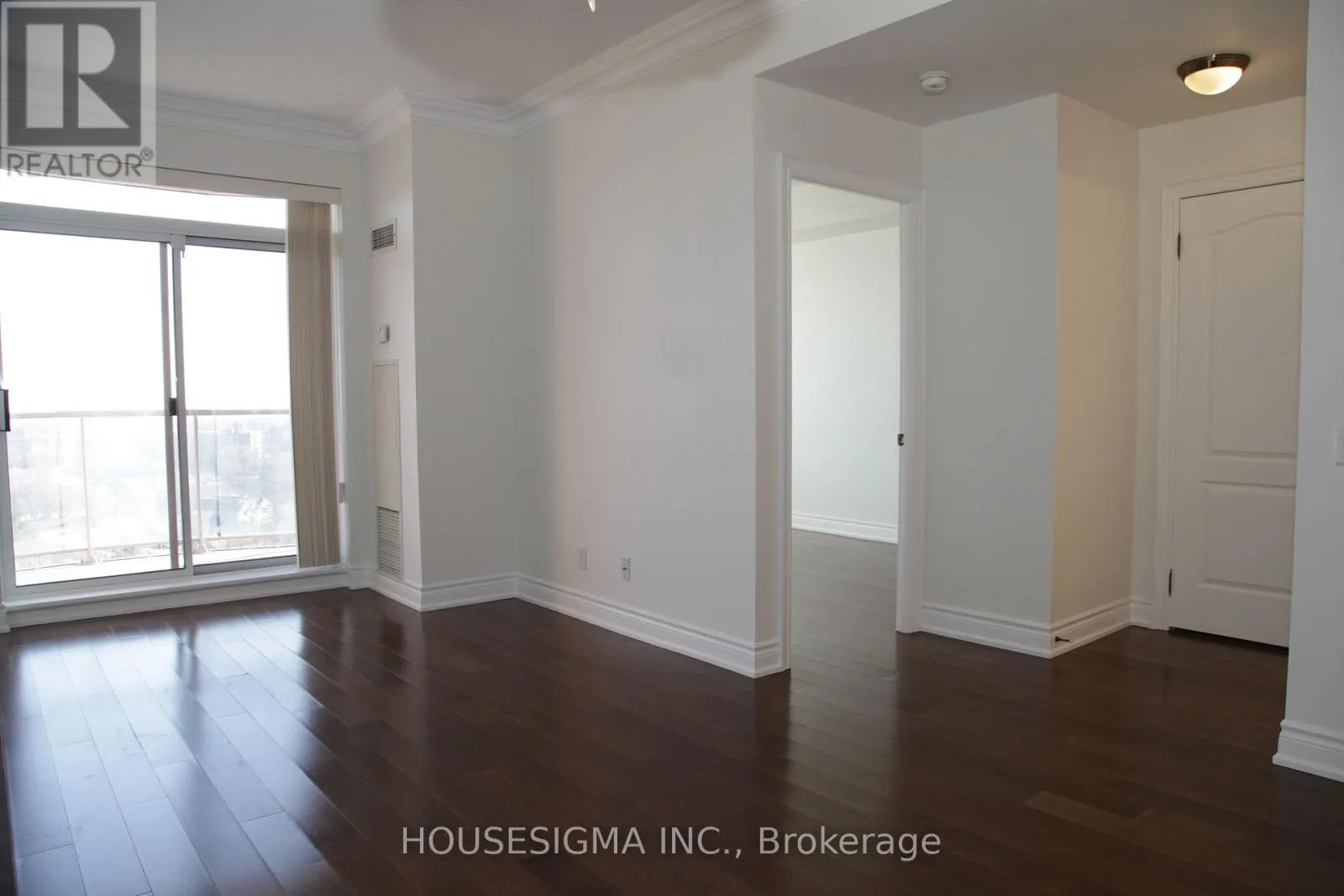 1208 - 2 CLAIRTRELL ROAD