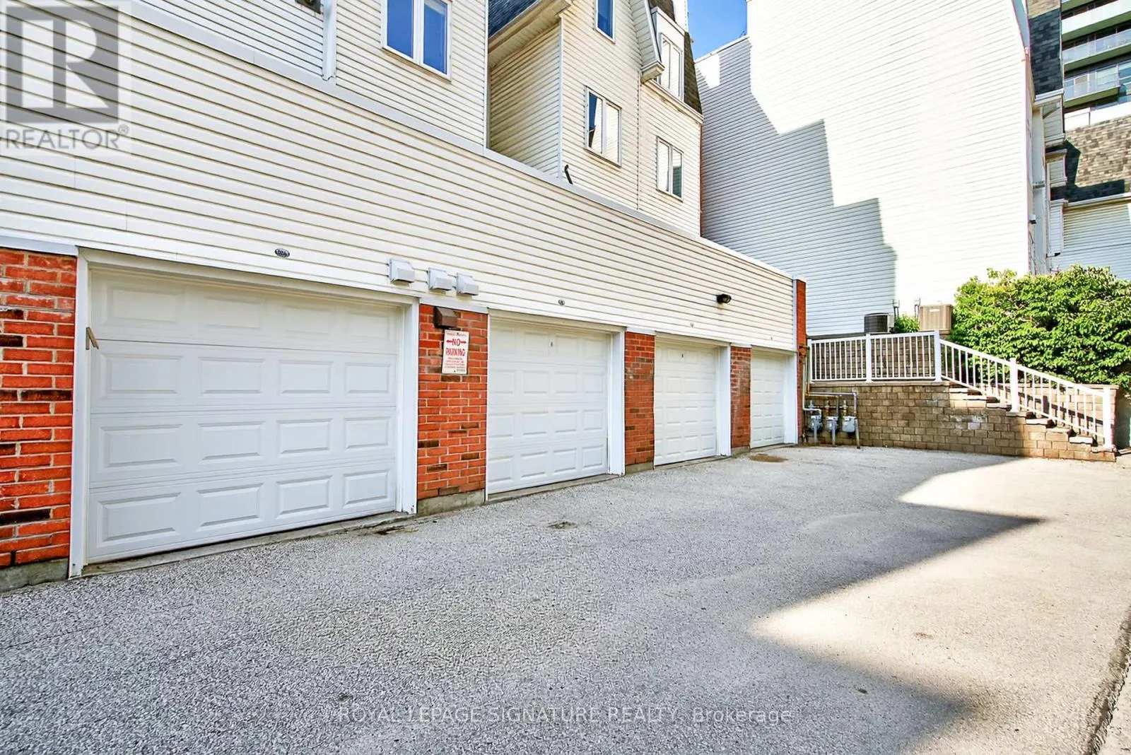 411 - 12 SUDBURY STREET