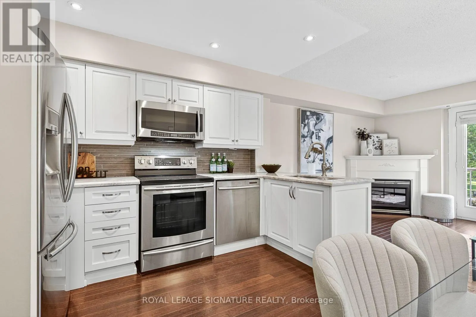 411 - 12 SUDBURY STREET