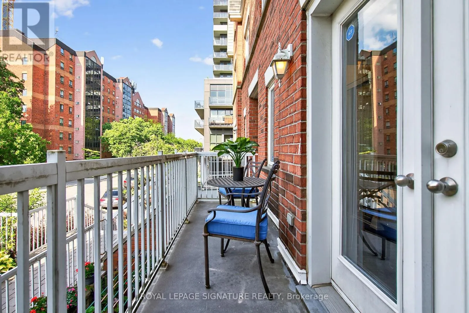 411 - 12 SUDBURY STREET