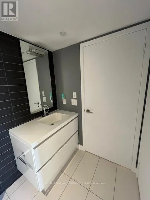 4710 - 75 QUEENS WHARF ROAD