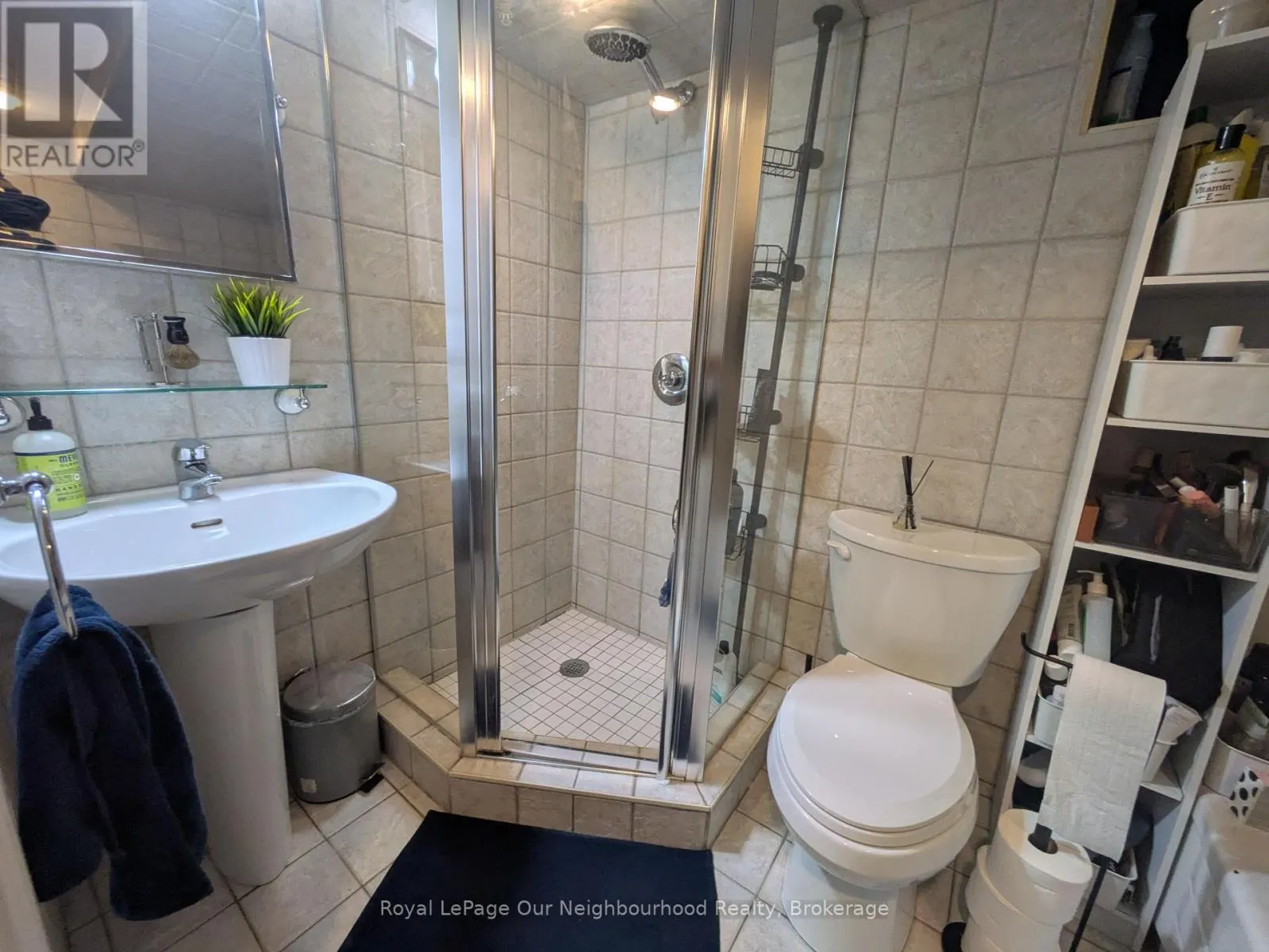LOWER - 86 ASQUITH AVENUE