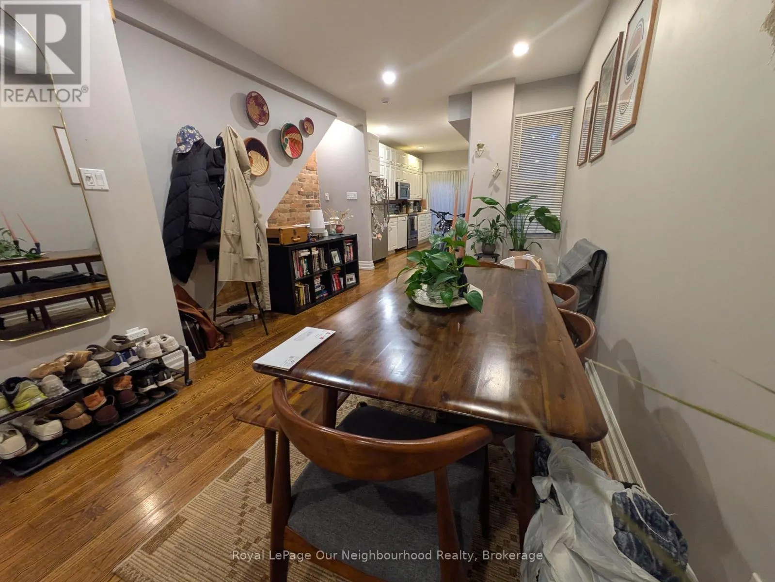 LOWER - 86 ASQUITH AVENUE