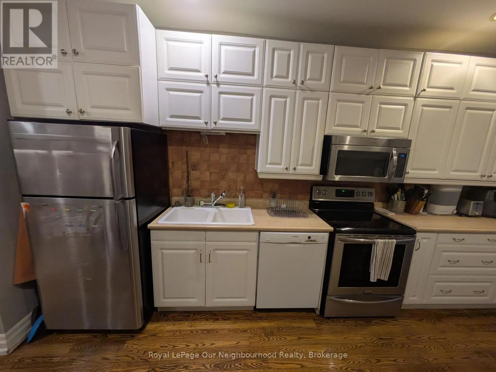 LOWER - 86 ASQUITH AVENUE