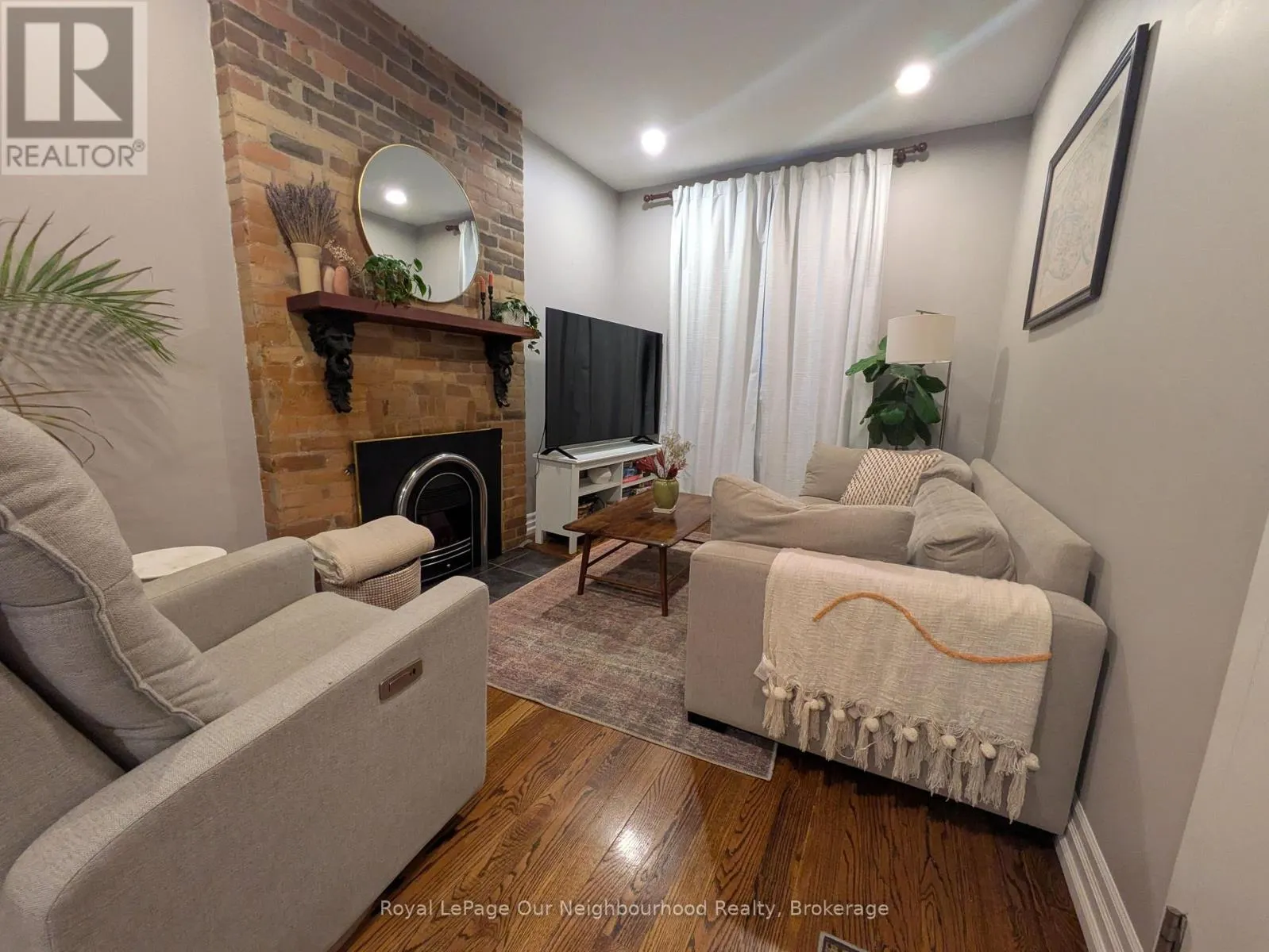 LOWER - 86 ASQUITH AVENUE