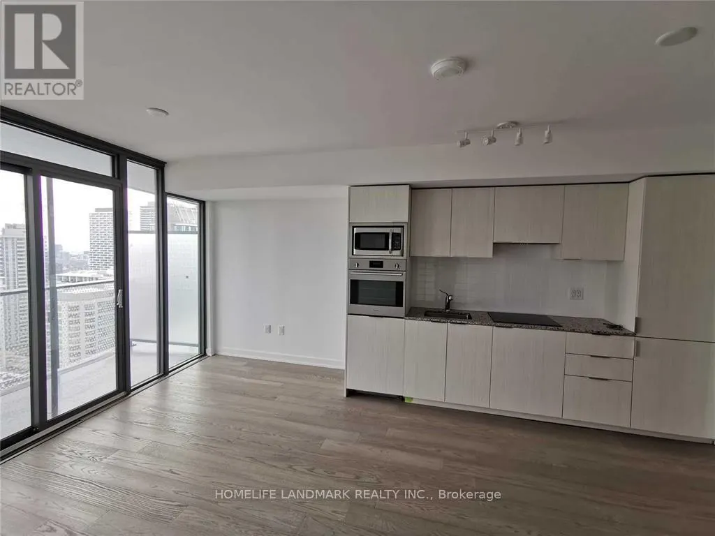 2001 - 11 WELLESLEY STREET W
