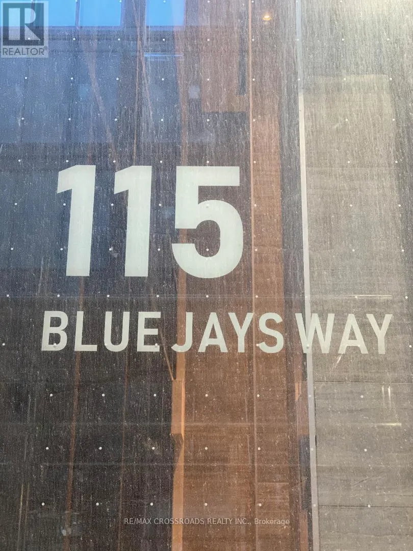 903 - 115 BLUE JAYS WAY
