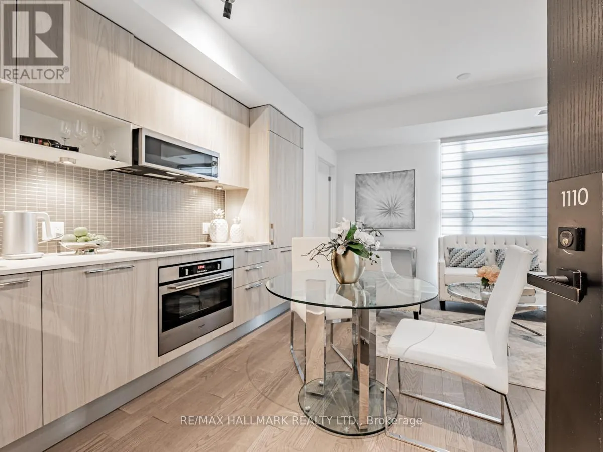 10 - 501 ADELAIDE STREET W
