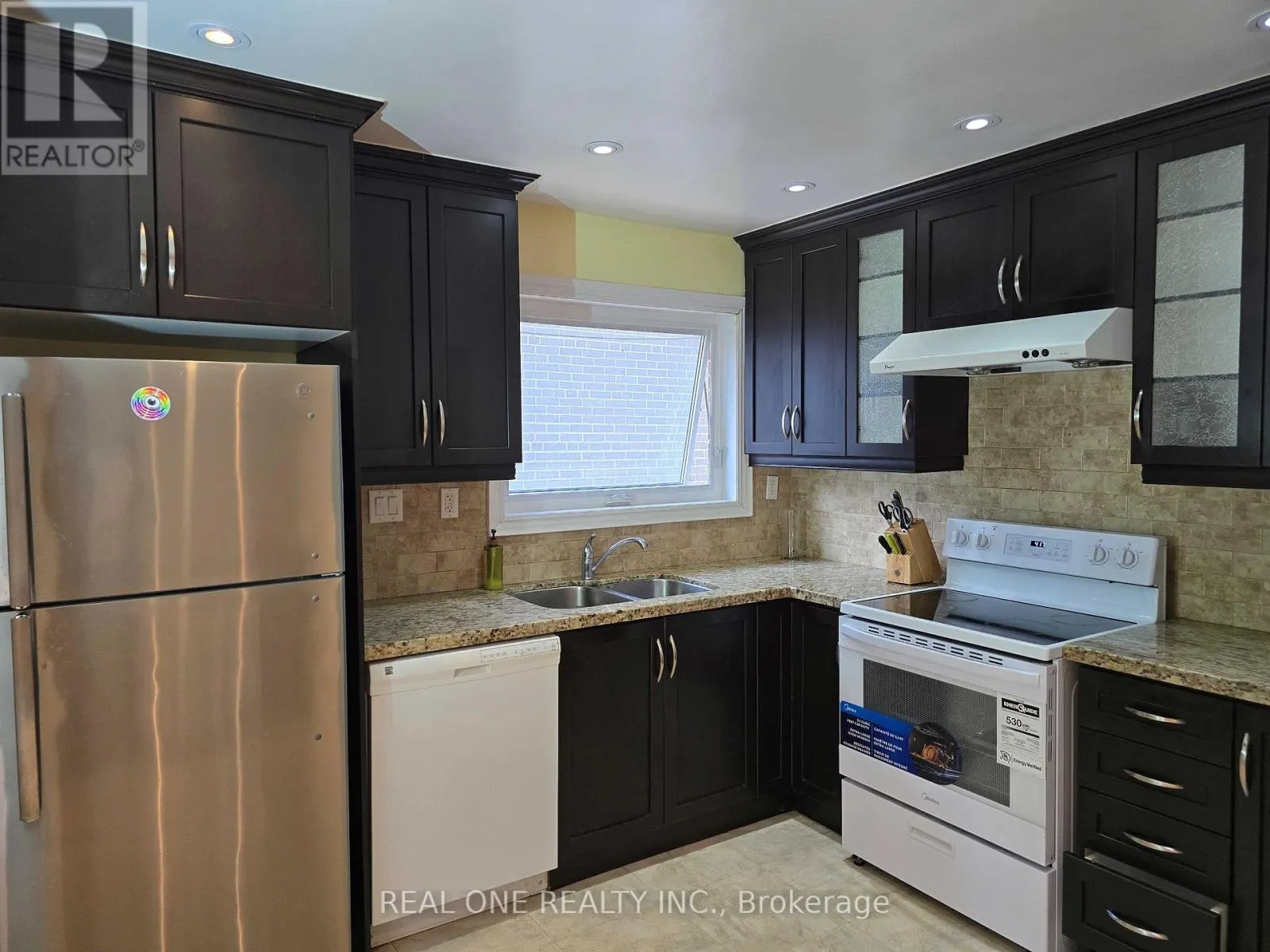 37 BESSARION ROAD
