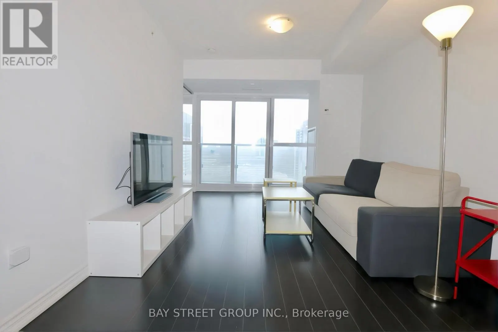 2213 - 386 YONGE STREET