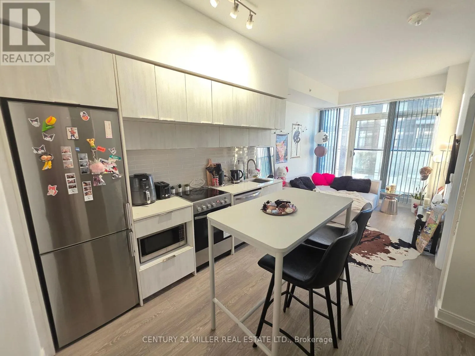 3001 - 181 DUNDAS STREET E