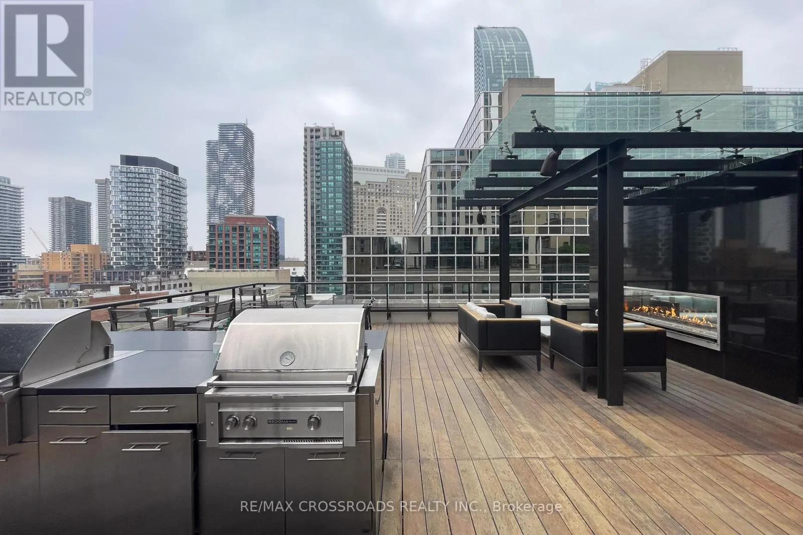 3405 - 88 SCOTT STREET