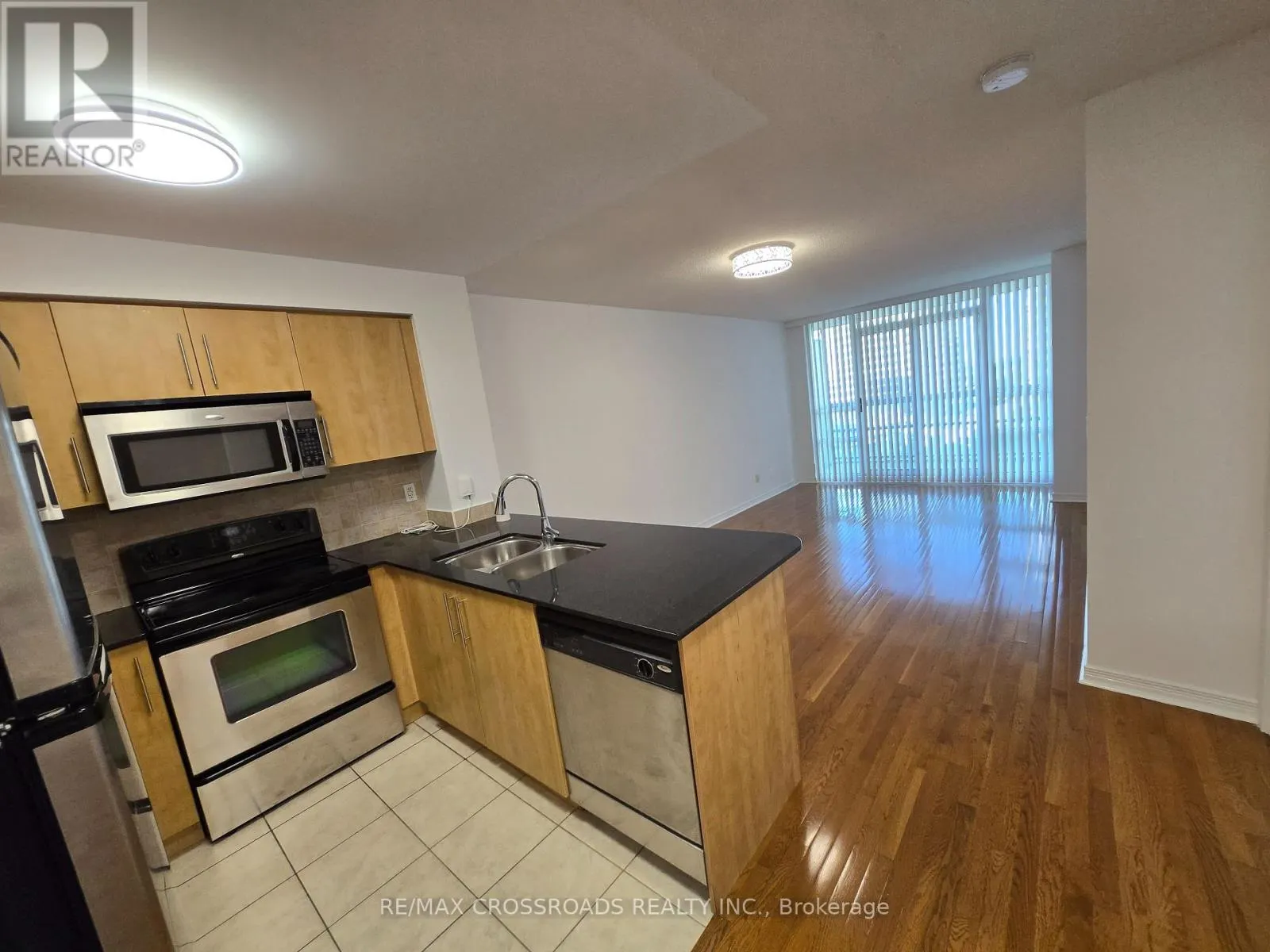 1512 - 509 BEECROFT ROAD