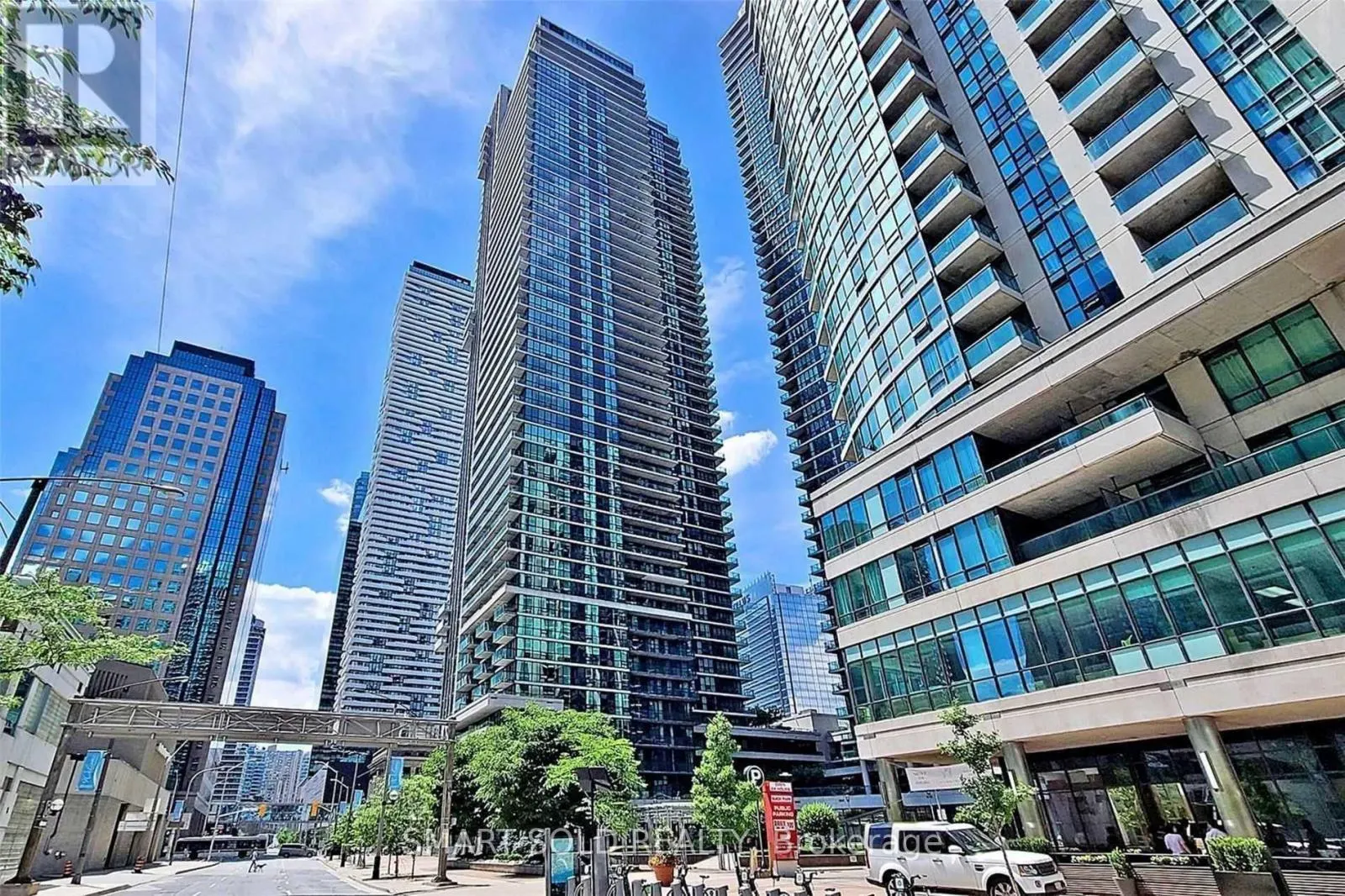 2807 - 33 BAY STREET