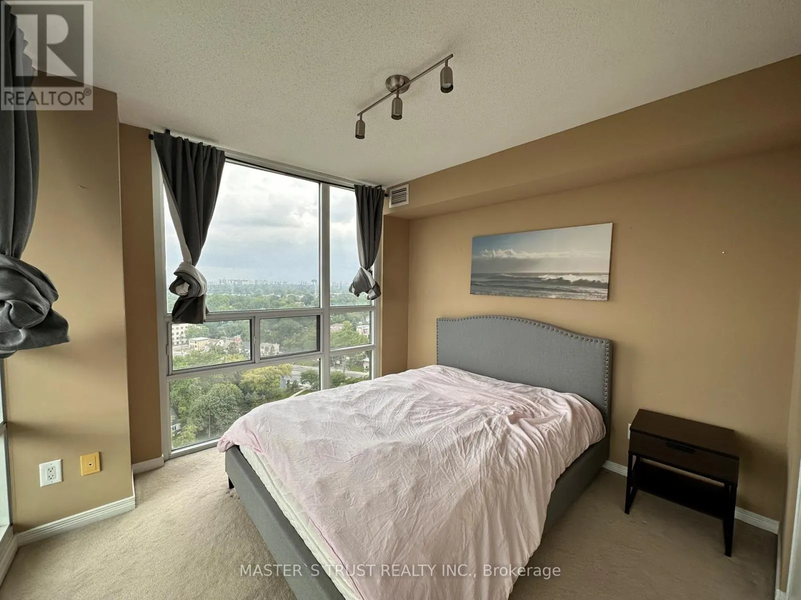 1906 - 503 BEECROFT ROAD
