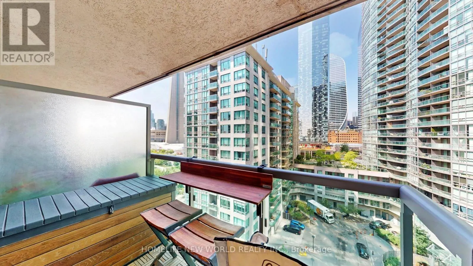 1222 - 25 LOWER SIMCOE STREET