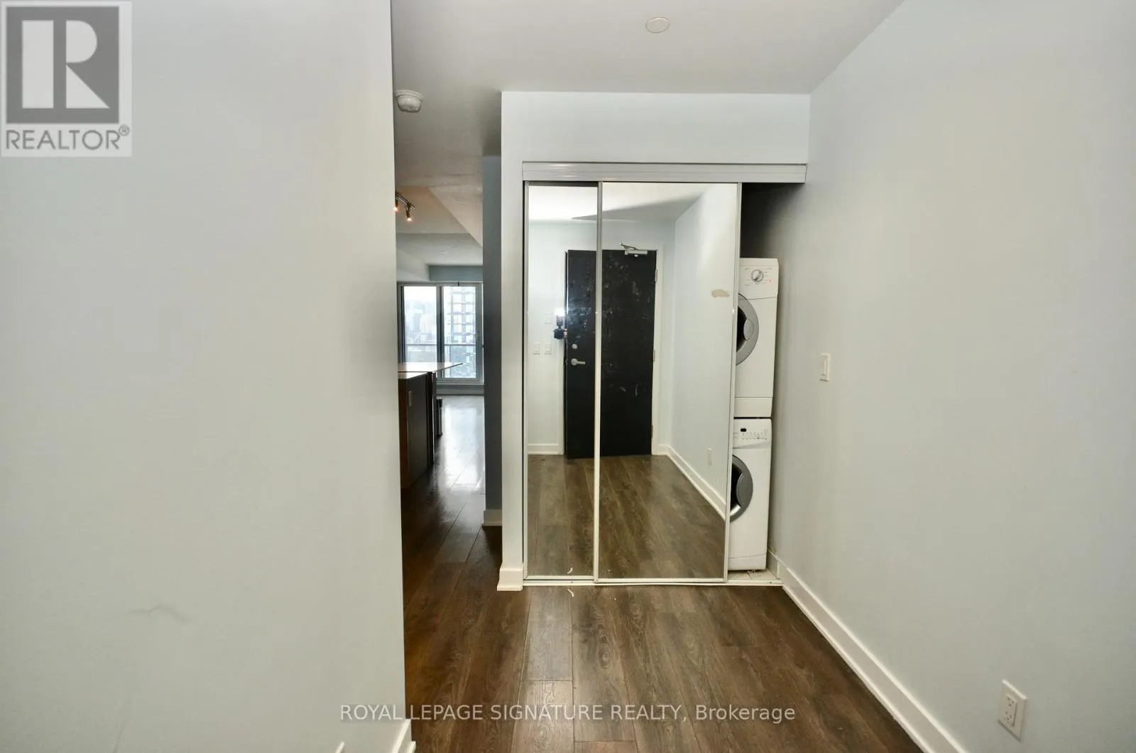 1708 - 170 SUMACH STREET