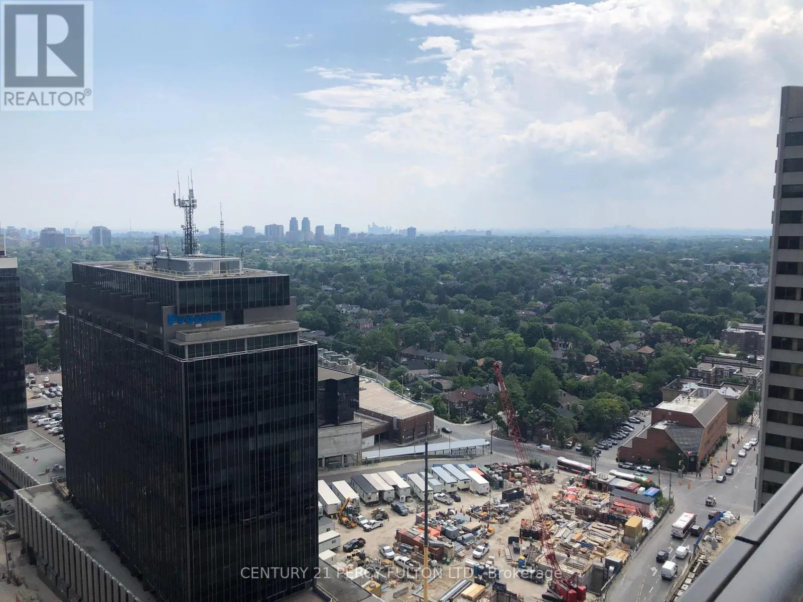 2001 - 8 EGLINTON AVENUE E
